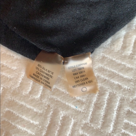 Black Elie Tahari tunic style sweater - Picture 6 of 6